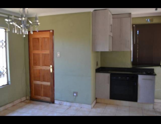 2 BEDROOM PROPERTY TO RENT IN PROTEA GLEN EXT